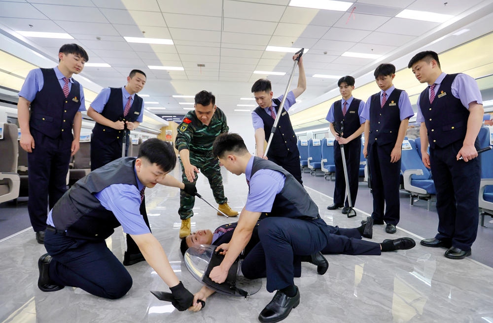 應(yīng)急處置培訓(xùn)。