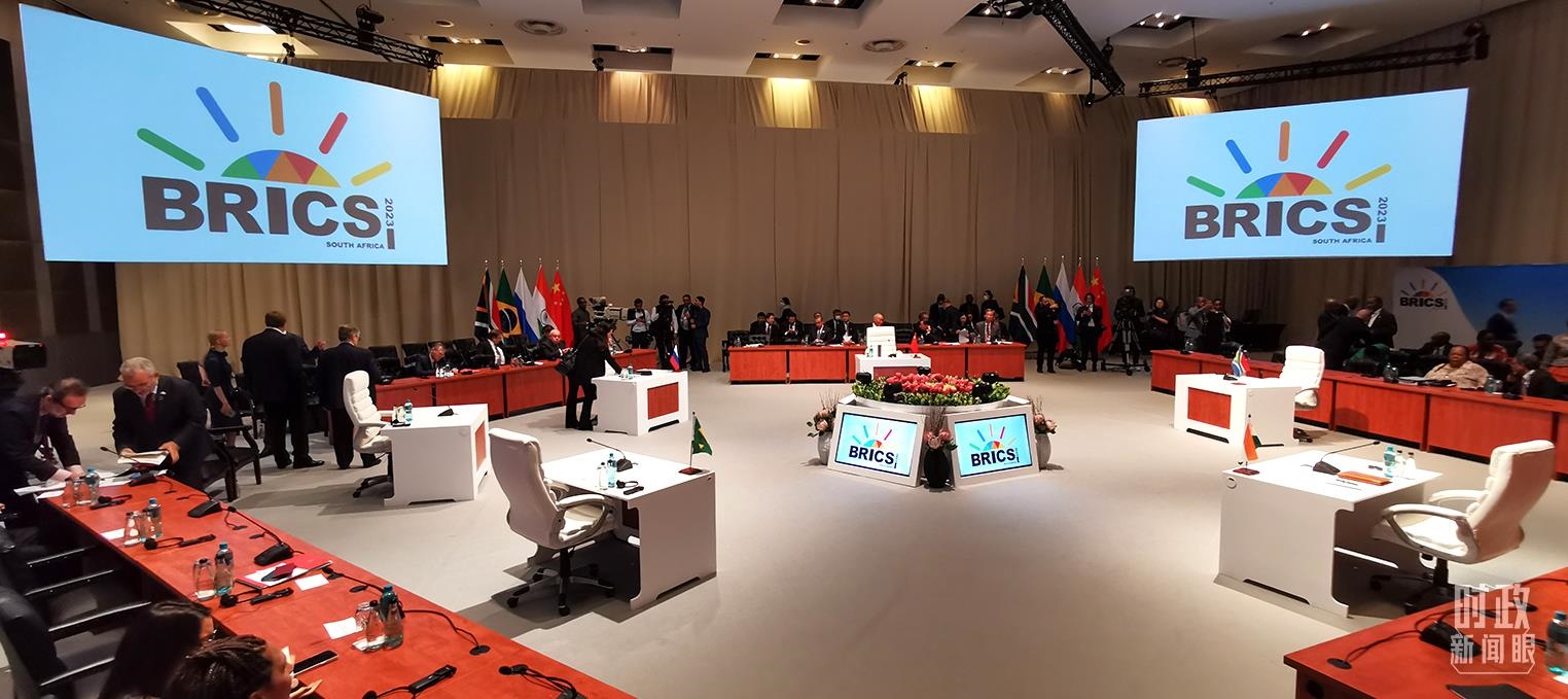 △23日上午，金磚國家領導人第十五次會晤在這里舉行。這是會晤開始前的場景。（總臺央視記者李錚拍攝）