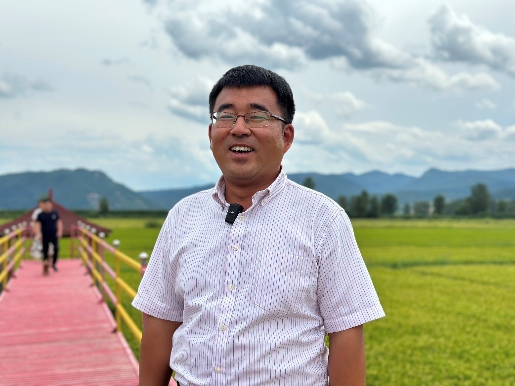 和龍市東城鎮(zhèn)光東村村書(shū)記金憲。人民網(wǎng)記者 金洪花 攝