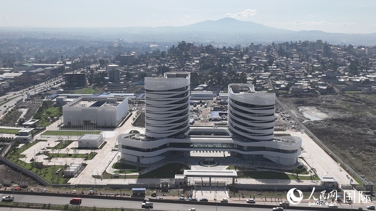 非洲疾病預防控制中心總部（一期）航拍。人民網記者 劉寧攝