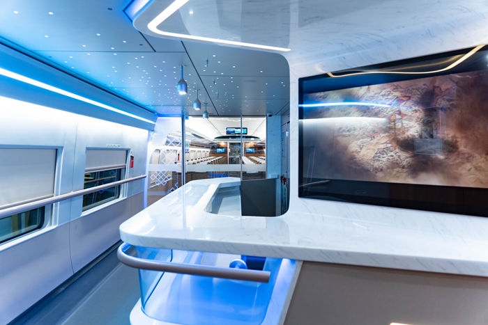 復(fù)興號亞運智能動車組列車車廂。上海鐵路局融媒體中心供圖