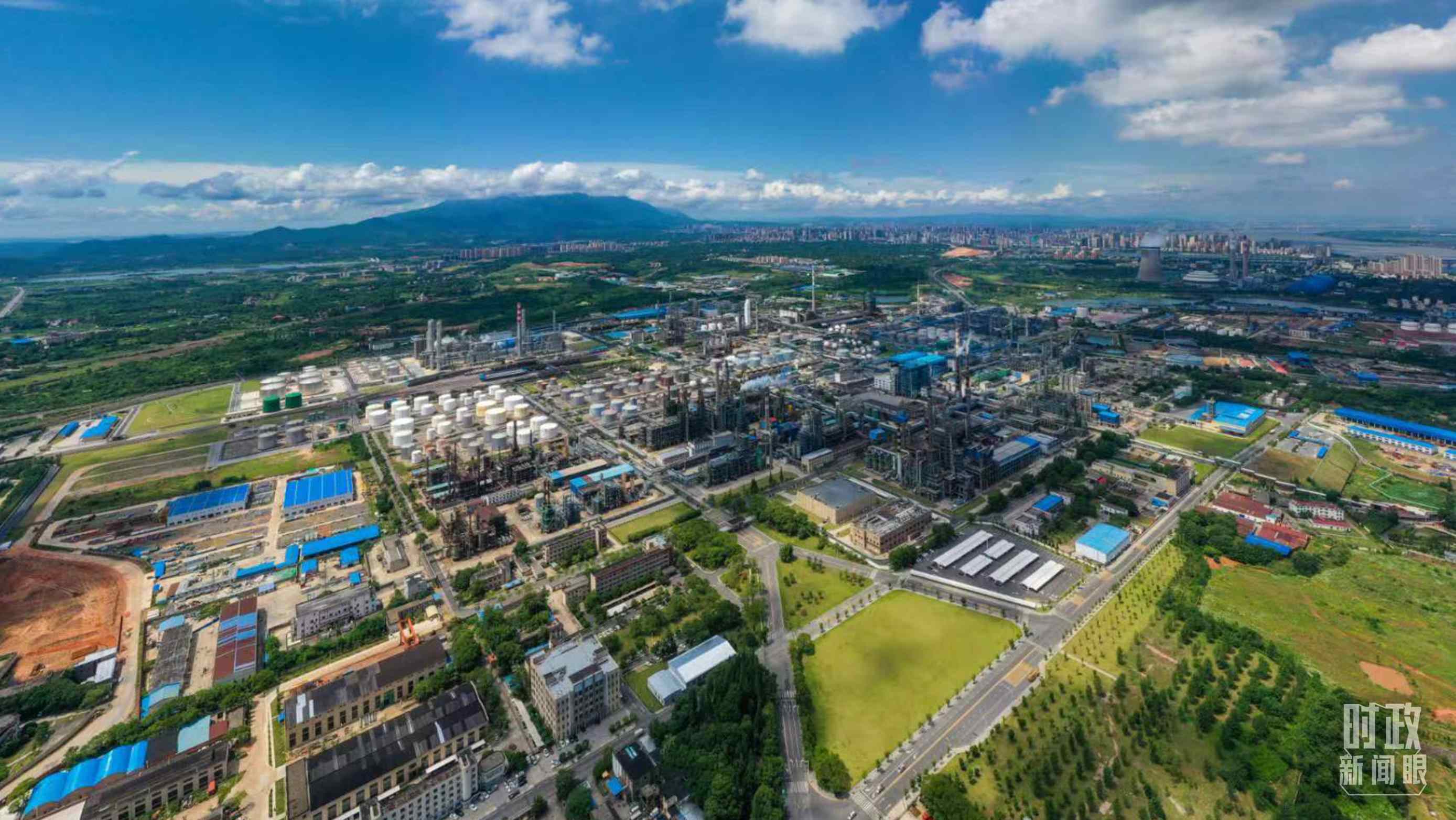 △中國石化九江分公司。（總臺記者劉陽拍攝）