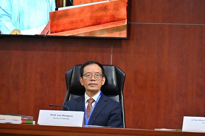 浙江師范大學(xué)非洲研究院院長劉鴻武作會議總結(jié)。浙江師范大學(xué)非洲研究院供圖