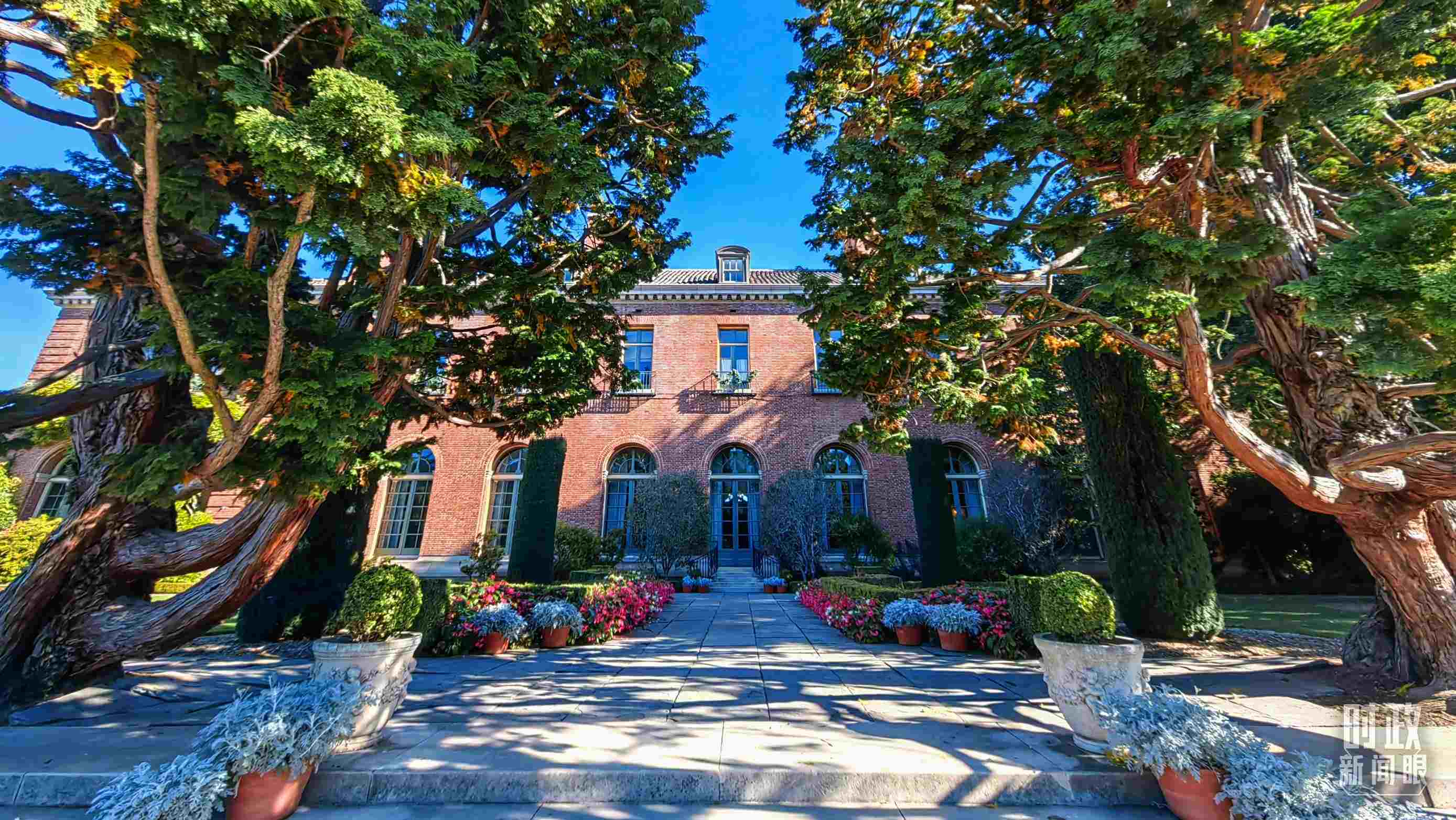 中美元首會晤在斐洛里莊園舉行。（總臺央視記者張曉鵬拍攝）