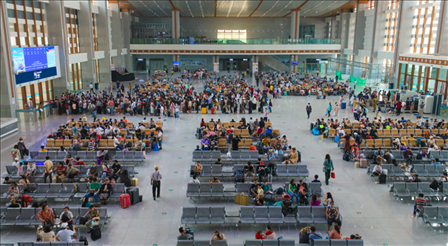 大量旅客乘坐中老鐵路出行。主辦方供圖