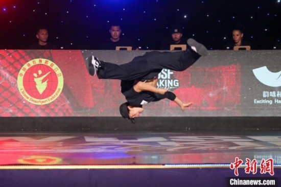 今年7月，首屆亞洲霹靂舞錦標(biāo)賽在拱墅運(yùn)河體育公園體育館舉行。郭天奇 攝
