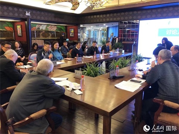 與會(huì)專家學(xué)者就拉美局勢(shì)和中拉關(guān)系展開討論。人民網(wǎng)記者 趙健攝