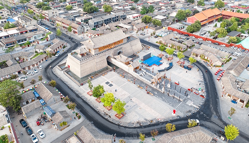 2022年9月8日，航拍河北正定古城陽和樓與正定歷史文化街。