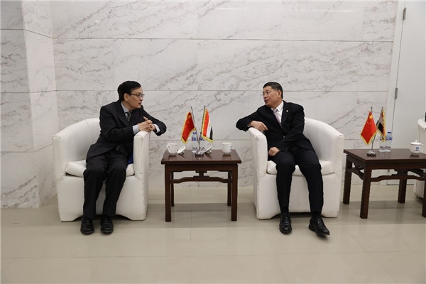 李永明同埃及趙劉慶公參會(huì)談交流。主辦方供圖