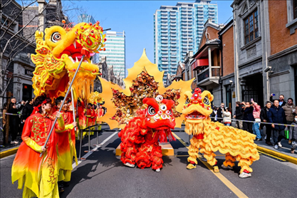 2024年2月10日，上海張園舉辦舞龍舞獅活動(dòng)，為市民和游客獻(xiàn)上一場視覺盛宴。
