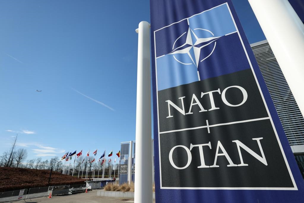 這是3月14日在比利時布魯塞爾拍攝的北約總部一角。新華社記者趙丁喆攝