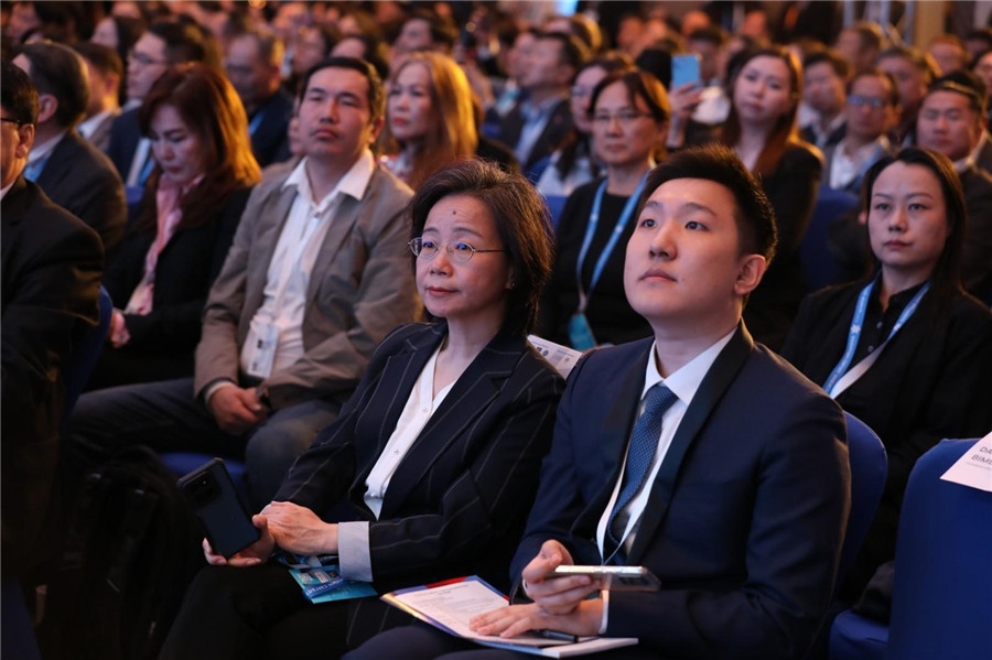 沈敏娟大使出席論壇。蒙政府官網(wǎng)供圖