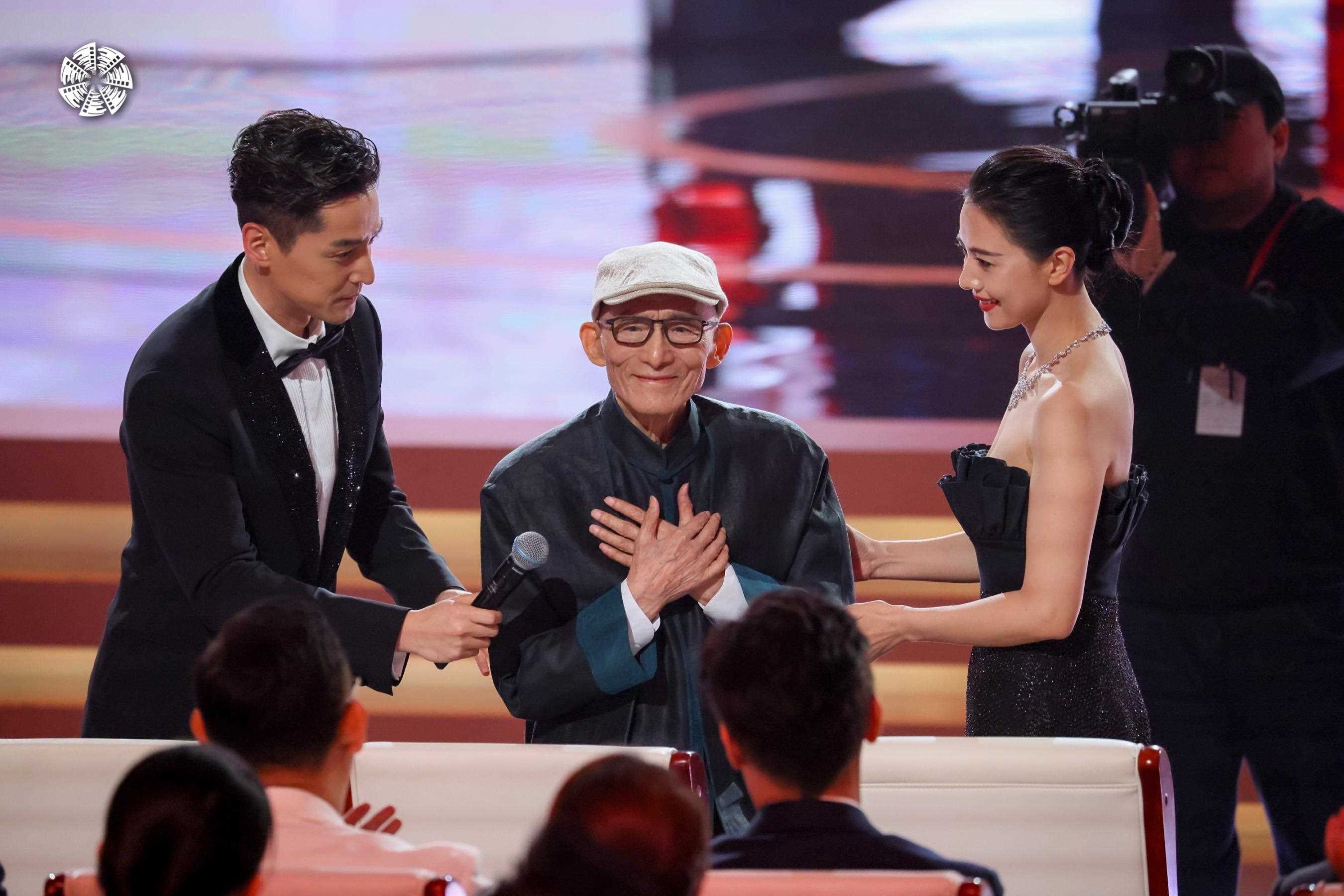 從左到右依次為演員胡歌，演員游本昌，演員高圓圓。主辦方供圖