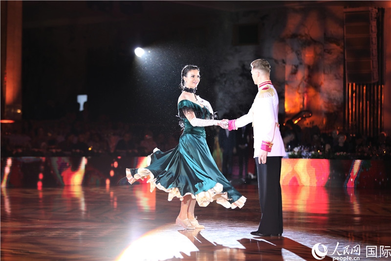 第五屆“克里姆林宮杯”國(guó)標(biāo)舞錦標(biāo)賽現(xiàn)場(chǎng)。于子恒攝