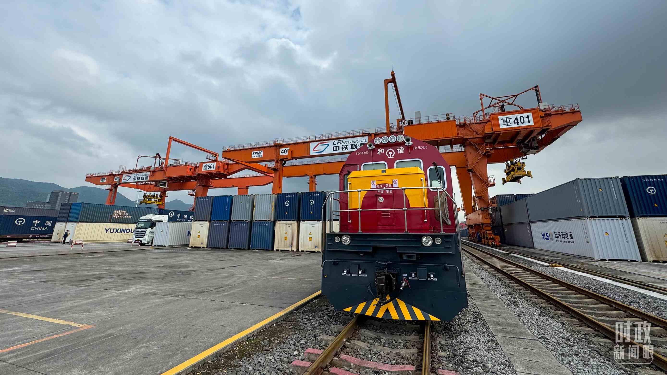 △重慶國際物流樞紐園區(qū)。（總臺央視記者許永松拍攝）