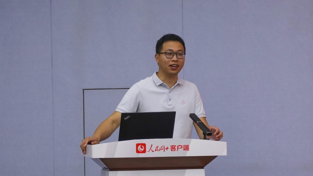 全國五一勞動(dòng)獎(jiǎng)?wù)芦@得者、90后工程師龍茂輝作主題宣講日照職業(yè)技術(shù)學(xué)院供圖