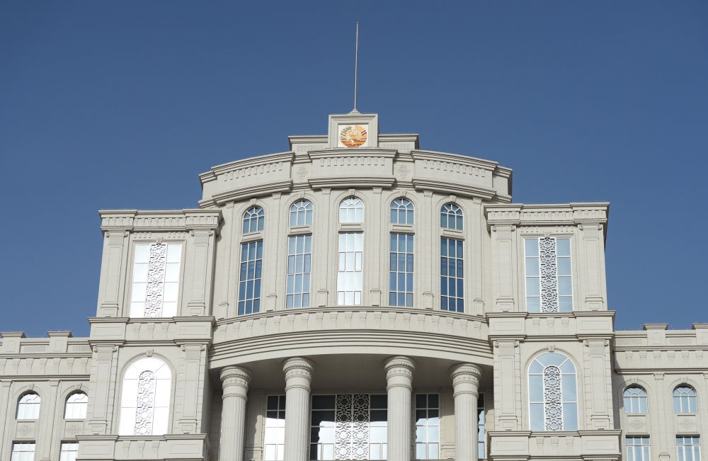 這是在杜尚別拍攝的塔吉克斯坦政府大樓。