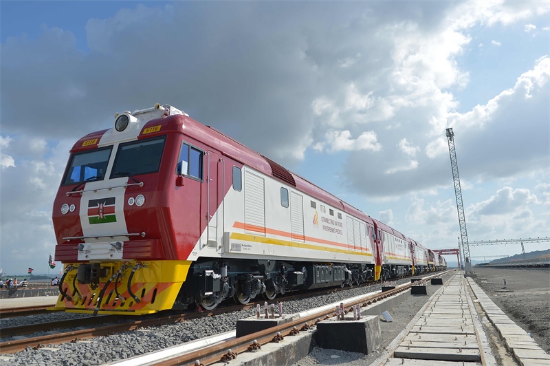 當(dāng)?shù)貢r(shí)間2017年5月30日，肯尼亞蒙巴薩，連接肯尼亞港口城市蒙巴薩和首都內(nèi)羅畢的蒙內(nèi)鐵路正式竣工通車(chē)。