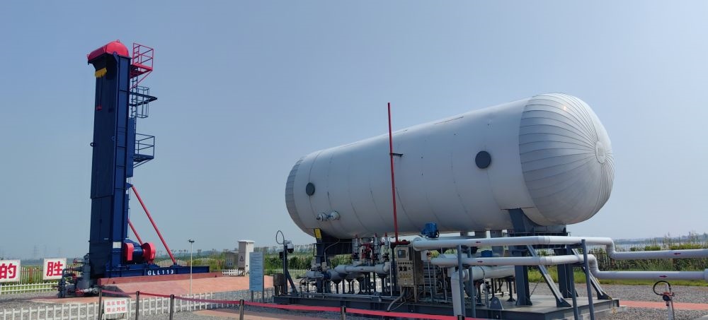 2024年8月30日，勝利油田萊113區(qū)塊CCUS項(xiàng)目現(xiàn)場(chǎng)。新華社記者 陳國(guó)峰 攝