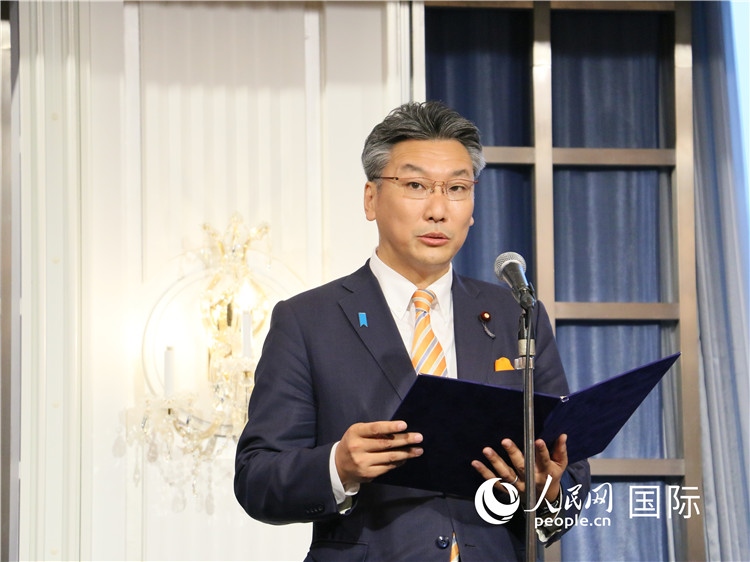 日本國(guó)貿(mào)促會(huì)長(zhǎng)代理橋本岳致辭。人民網(wǎng) 許可攝