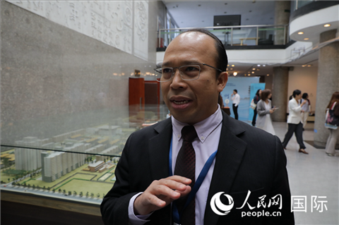 馬來西亞駐華使館參贊阿茲蘭接受人民網(wǎng)采訪。人民網(wǎng) 王婧攝