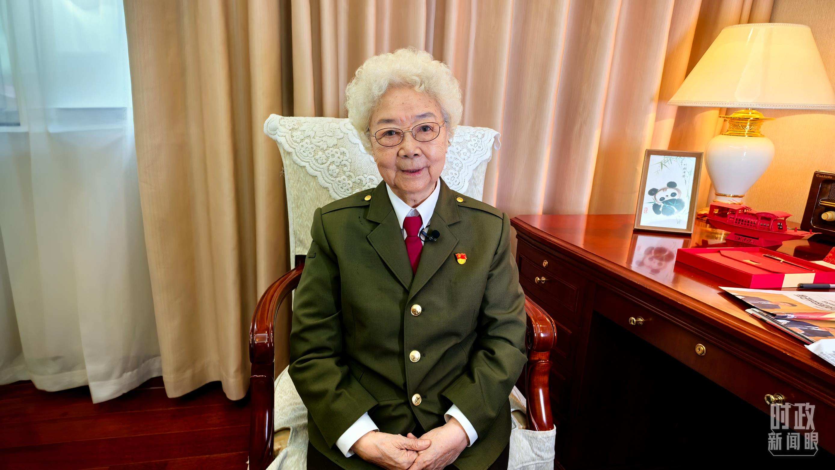 “人民藝術(shù)家”國家榮譽(yù)稱號獲得者田華。（總臺央視記者史偉拍攝）