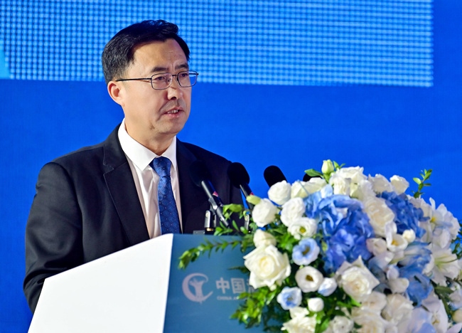 洋河股份黨委書記、董事長張聯(lián)東。受訪方供圖