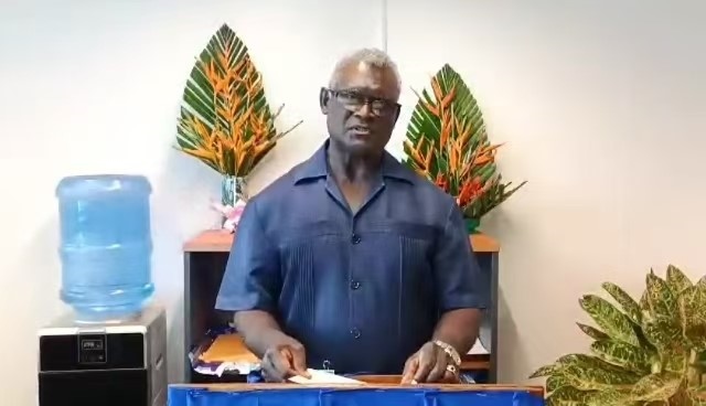 所羅門群島前總理、現(xiàn)任財政與國庫部長梅納西·索加瓦雷以視頻形式向論壇致辭（主辦方供圖）