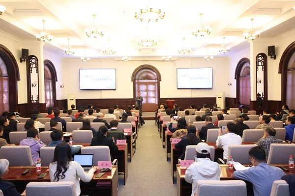 “杰出少年示范數學班”開班儀式現場。校方供圖