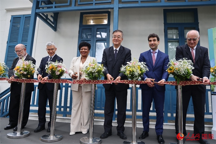 活動上，中巴嘉賓共同為“茶緣·中巴友誼園”剪彩，標志著中巴友誼園中“茶之道”展覽正式開幕。人民網(wǎng)記者 張志文攝