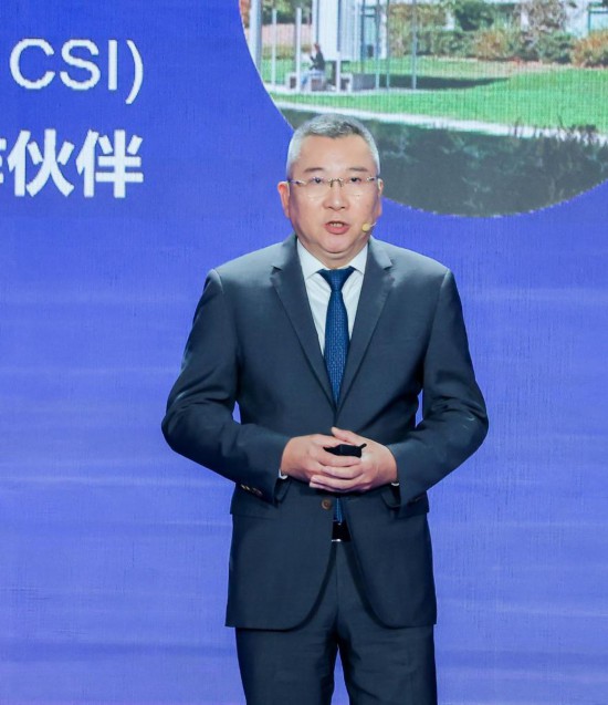 12月6日，法國達索系統(tǒng)公司全球執(zhí)行副總裁許善淞在深圳全球招商大會上。新華社發(fā)