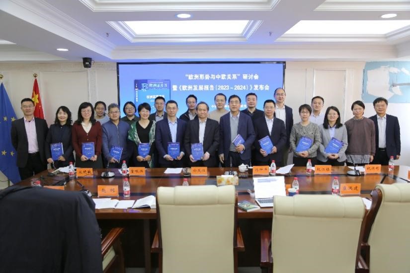 參會(huì)人員合影。吳迪攝