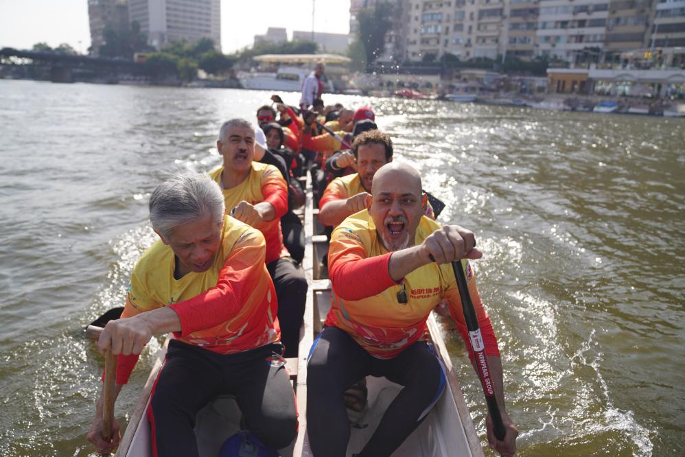 活動(dòng)現(xiàn)場(chǎng)龍舟競(jìng)技，共慶春節(jié)。開(kāi)羅中國(guó)文化中心供圖