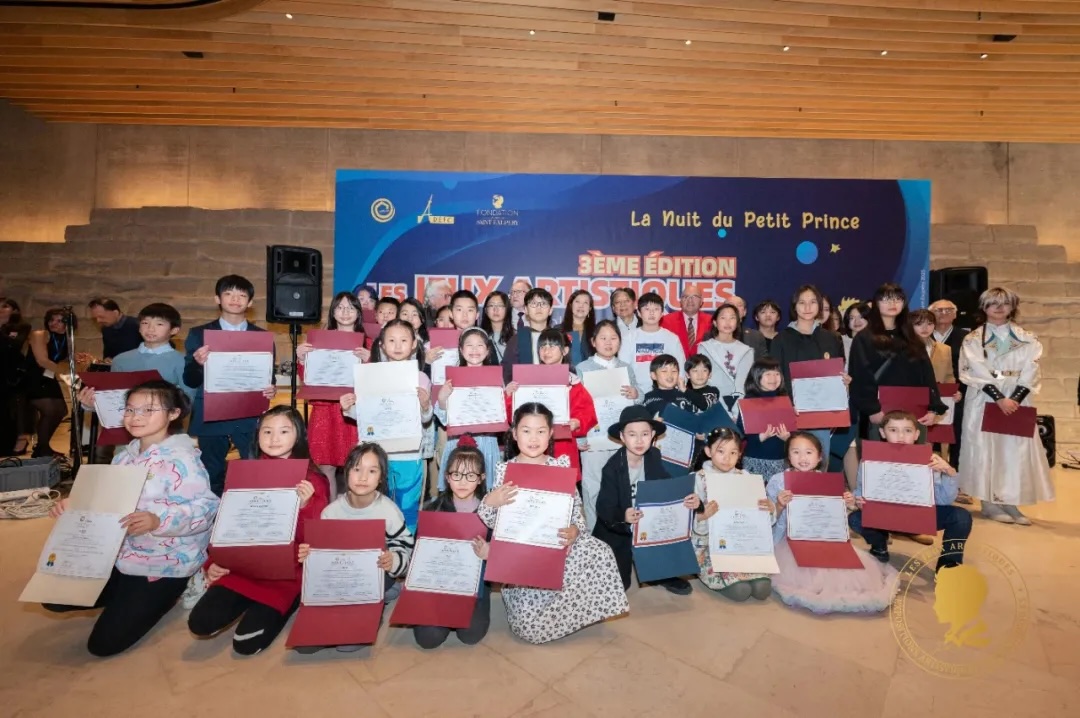 第三屆國(guó)際藝術(shù)聯(lián)創(chuàng)聯(lián)展盛大開(kāi)幕。法中交流促進(jìn)會(huì)供圖