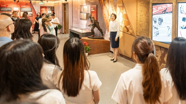 思政課現(xiàn)場(chǎng)。東華大學(xué)供圖